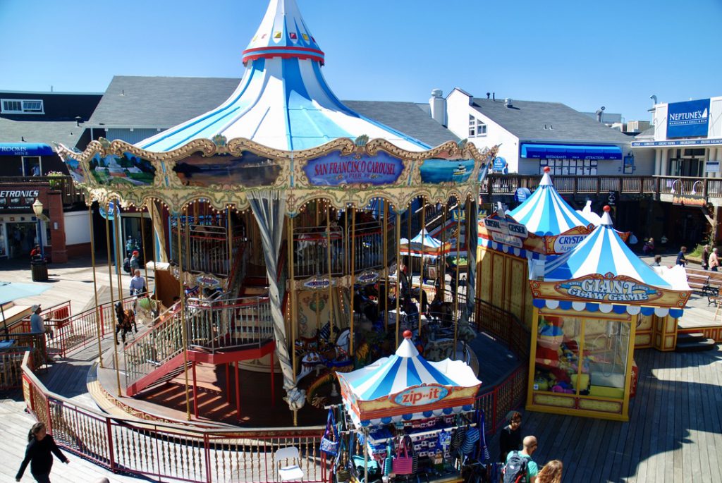 Doen op Pier 39 in San Francisco - Carroussel